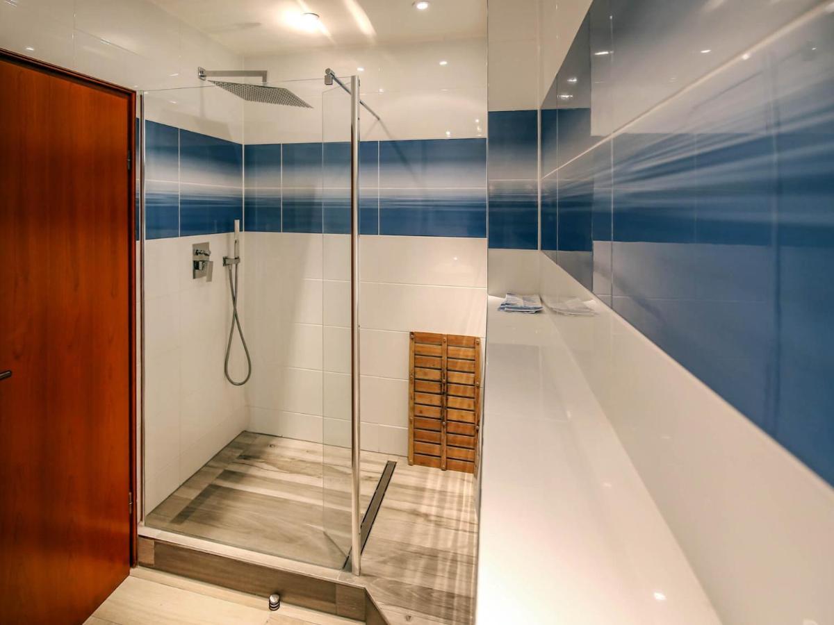 Strandvillen - Mit 2 Schlafzimmern Und Balkon Sv-756 * Binz